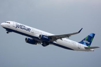 DSC_9164-N935JB-2014-Airbus-A321-231-sn-6185-JetBlue-Airways-Photo-taken-2017-10-31-by-Marcel-Siegenthaler-at-Los-Angeles-International-Airport-CA-USA-LAX-KLAX