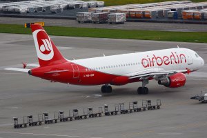 DSC_9195-HB-IOR-2009-Airbus-A320-214-sn-4033-Air-Berlin-Photo-taken-2015-05-09-by-Marcel-Siegenthaler-at-Zurich-Kloten-Airport-ZH-Switzerland-ZRH-LSZH