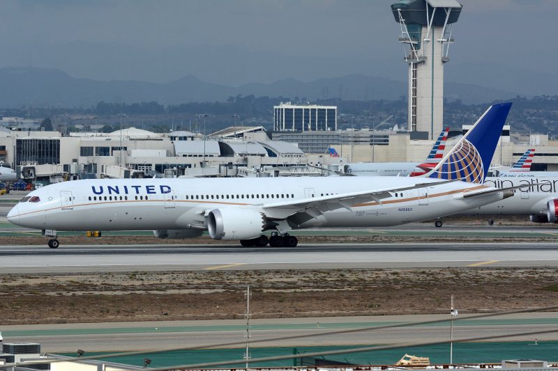 DSC_9291-N26960-2015-Boeing-787-9-Dreamliner-sn-36408355-United-Airlines-Photo-taken-2017-10-31-by-Marcel-Siegenthaler-at-Los-Angeles-International-Airport-CA-USA-LAX-KLAX
