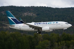 C-GWSN - 2009 Boeing 737-7CT - WestJet - Kelowna Airport, BC - Canada YLW-CYLW