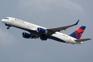 DSC_9166-N551NW-2001-Boeing-757-251-sn-26498971-Delta-Air-Lines-Photo-taken-2017-10-31-by-Marcel-Siegenthaler-at-Los-Angeles-International-Airport-CA-USA-LAX-KLAX