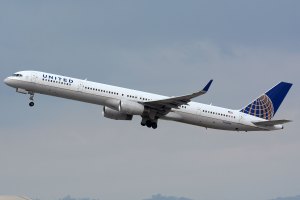 DSC_9179-N74856-2003-Boeing-757-324-sn-328151039-United-Airlines-Photo-taken-2017-10-31-by-Marcel-Siegenthaler-at-Los-Angeles-International-Airport-CA-USA-LAX-KLAX