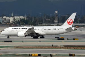 JA833J Boeing 787-8 Dreamliner Japan Airlines