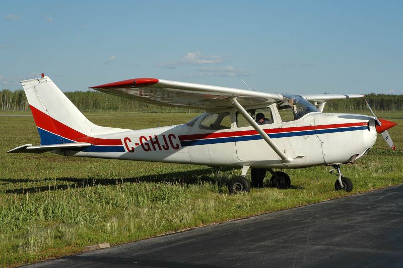 ms005289-C-GHJC-1969-Cessna-172K-sn-17258455-Southern-Skies-Aviation-Ltd-Photo-taken-2005-07-14-by-Marcel-Siegenthaler-at-High-Level-Airport-AB-Canada-YOJ-CYOJ