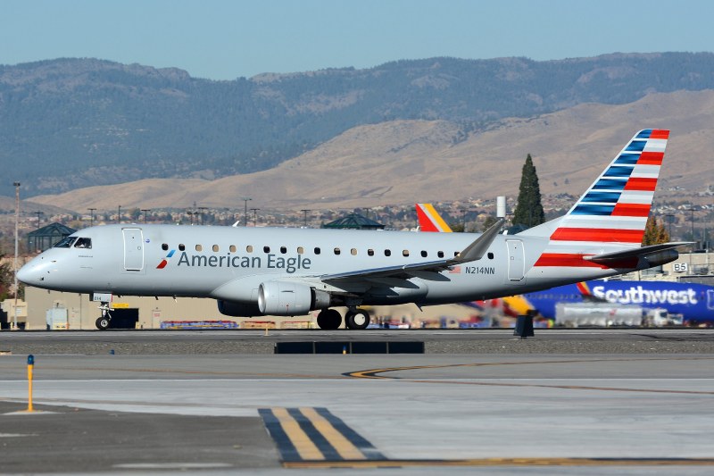 DSC_5652-N214NN-2015-Embraer-175LR-ERJ-170-200-LR-sn-17000508-American-Eagle-Photo-taken-2017-10-26-by-Marcel-Siegenthaler-at-Reno-Tahoe-International-Airport-NV-USA-RNO-KRNO