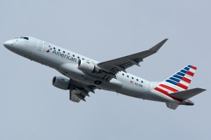 DSC_9261-N211NN-2015-Embraer-175LR-ERJ-170-200-LR-17000501-American-Eagle-Photo-taken-2017-10-31-by-Marcel-Siegenthaler-at-Los-Angeles-International-Airport-CA-USA-LAX-KLAX