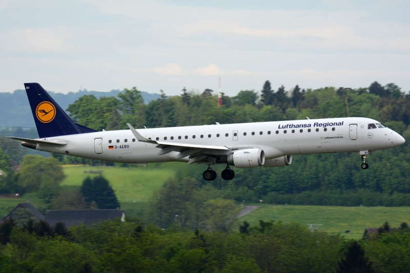 DSC_9269-D-AEBO-2012-Embraer-195LR-ERJ-190-200-LR-sn-19000542-Lufthansa-Regional-Lufthansa-CityLine-Photo-taken-2015-05-09-at-Zurich-Kloten-Airport-ZH-Switzerland-ZRH-LSZH