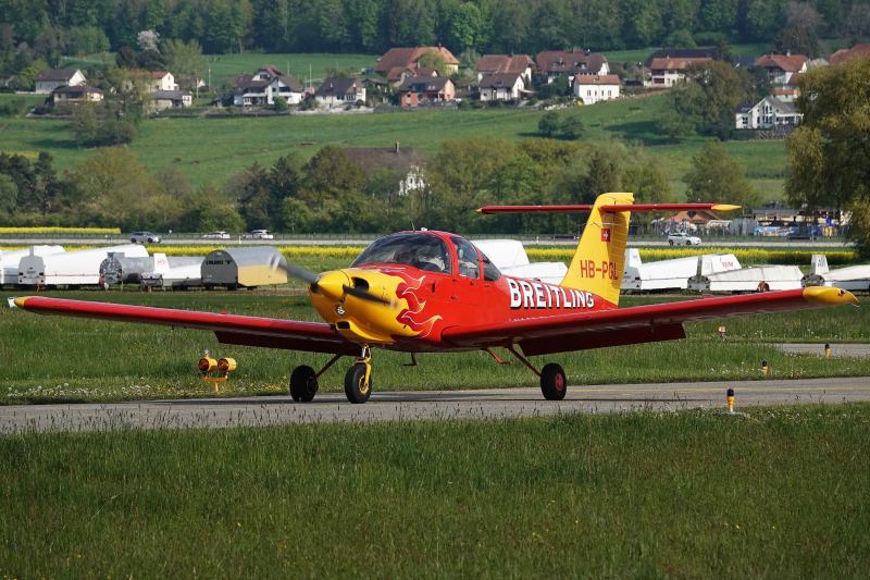 DSC02277-HB-PGL-1981-Piper-PA-38-112-Tomahawk-Maximair-AG-Grenchen-Switzerland-Breitling-Swiss-Chronographs-Photo-taken-2022-04-26-at-Grenchen-Airport-Switzerland-ZHI-LSZG